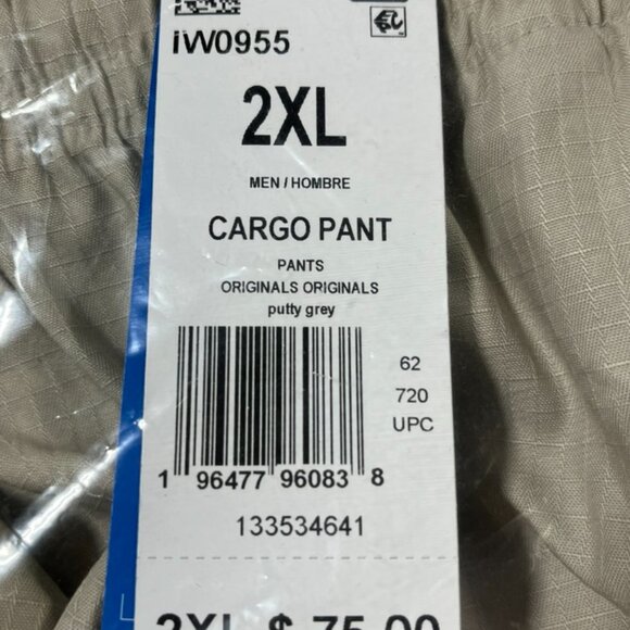 NEW with Tag Adidas Men's Originals Woven Cargo Pants in Beige - Picture 7 of 9